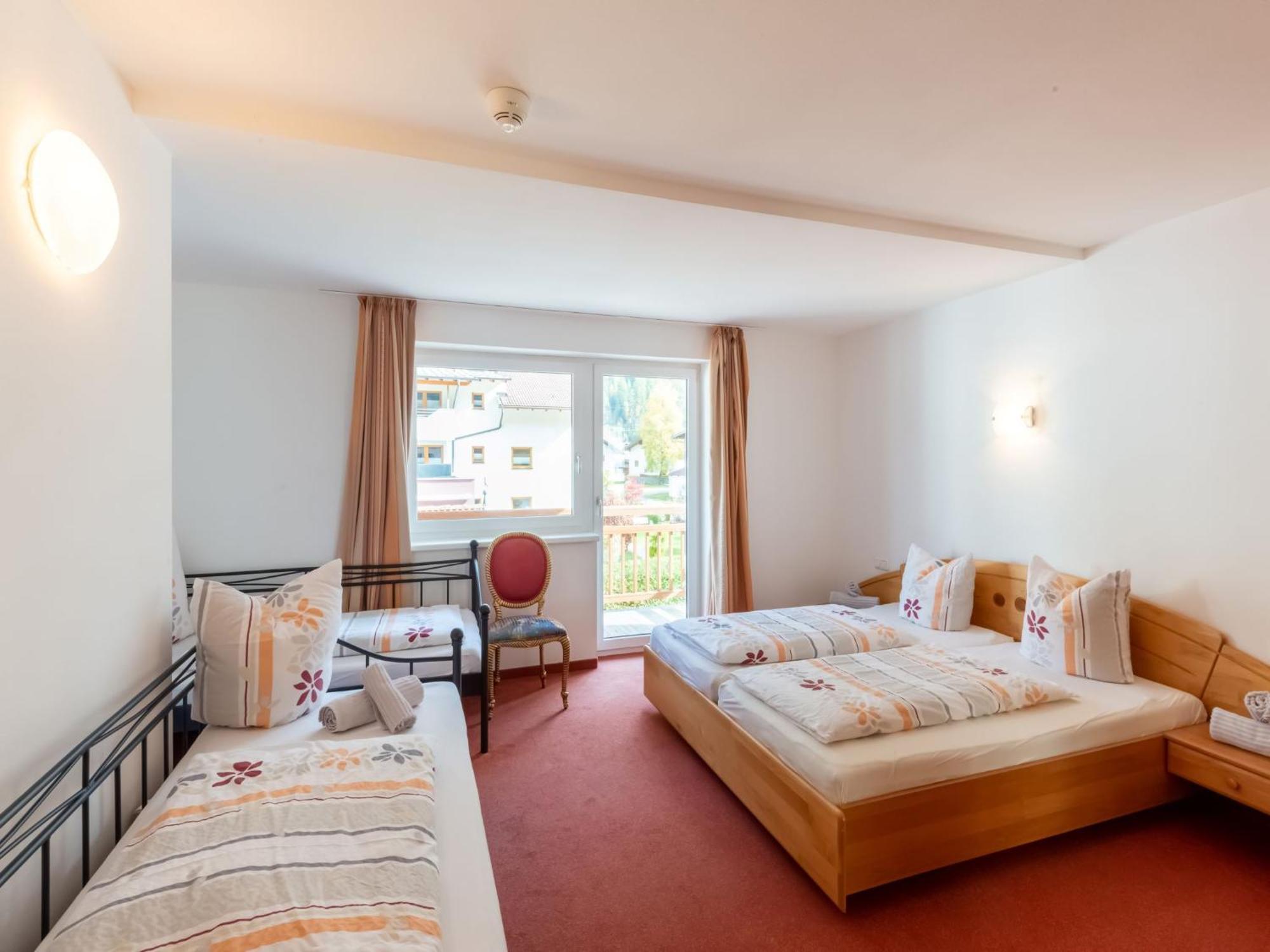 Haus Anna Hotel Längenfeld Buitenkant foto