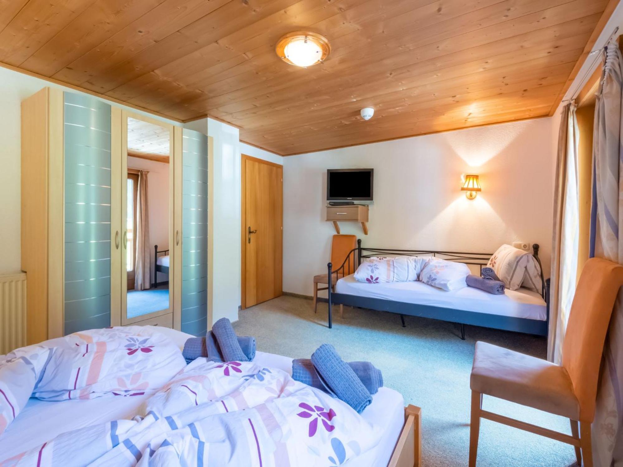 Haus Anna Hotel Längenfeld Buitenkant foto